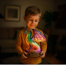 Carica l'immagine nel visualizzatore di Gallery, LeuchtDrache - lampada fatta a mano che fa brillare i cuori
