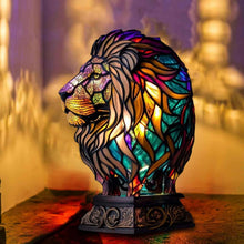 Carica l'immagine nel visualizzatore di Gallery, LeuchtLöwe - Lampada fatta a mano che illumina i cuori