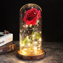 Carica l'immagine nel visualizzatore di Gallery, La rosa eterna - un regalo che brilla per sempre - Rosa rossa