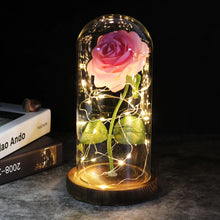 Carica l'immagine nel visualizzatore di Gallery, La rosa eterna - un regalo che brilla per sempre - Rosa rossa
