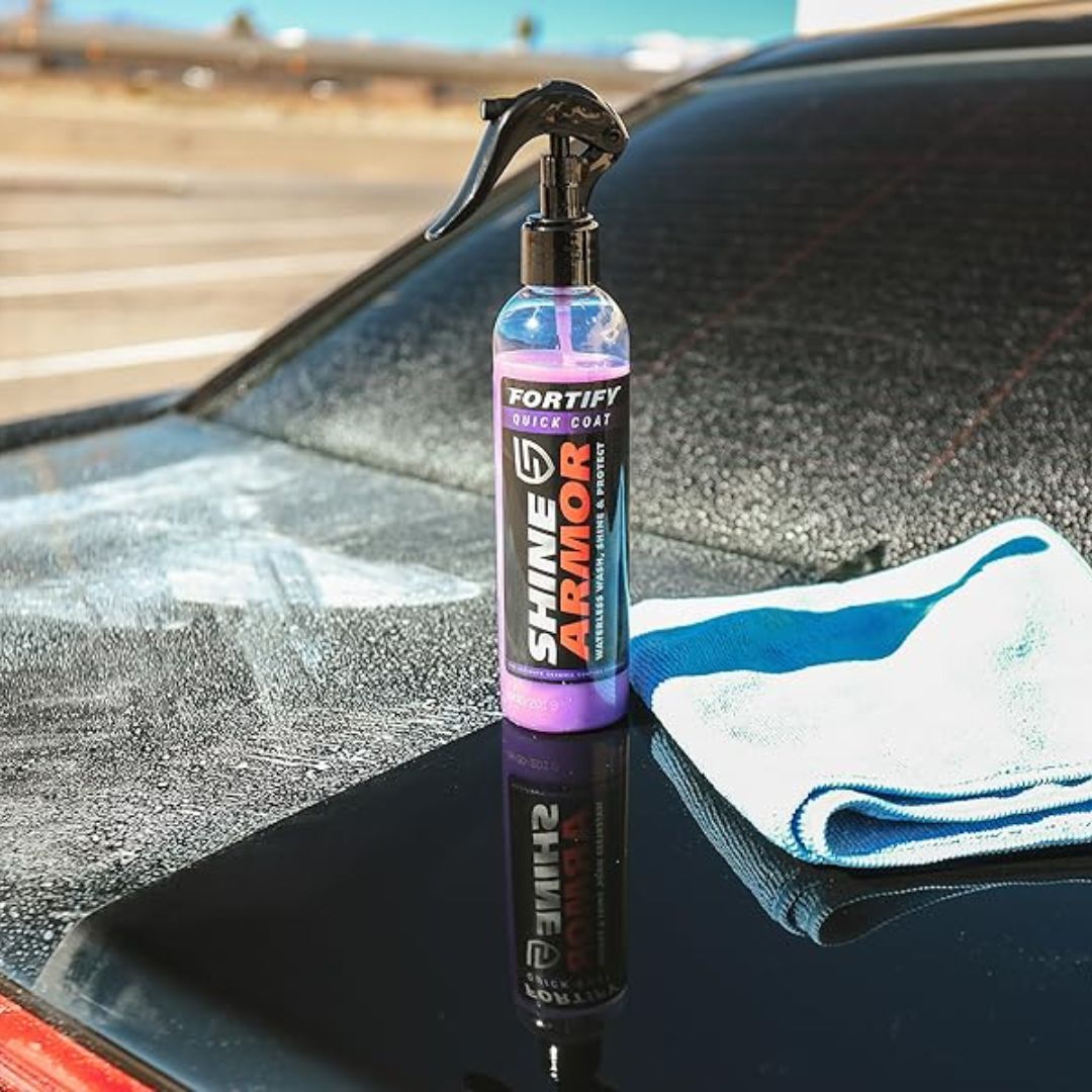 Shine Armor - Detergente lucidante e protettivo antigraffio 3 in 1 per la tua auto